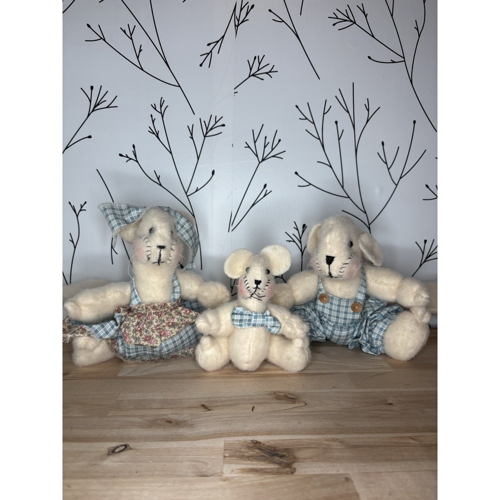 Handmade Country Mice Family Granny Core/ Cabin Core Lot of 3 Cute VTG